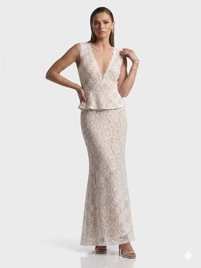 NWT Betsy & Adam White and Nude Bridal Maxi Peplum Dress sz 4